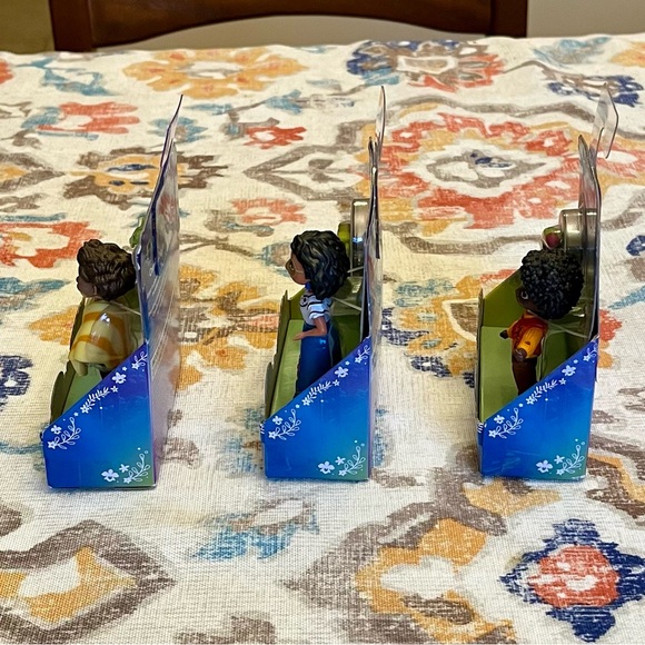 Disney Encanto 3” Figures (Camilo Madrigal, Mirabel Madrigal & Antonio Madrigal) - Picture 3 of 11